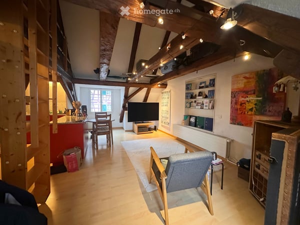 Charmante 1.5 Zimmer Dachwohnung (unbefristete Untermiete) 2