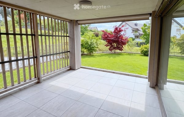 Erdgeschosswohnung mit 70 m² eigenem Garten, Sauna, Smart Home und 2 Einstellplätzen 2