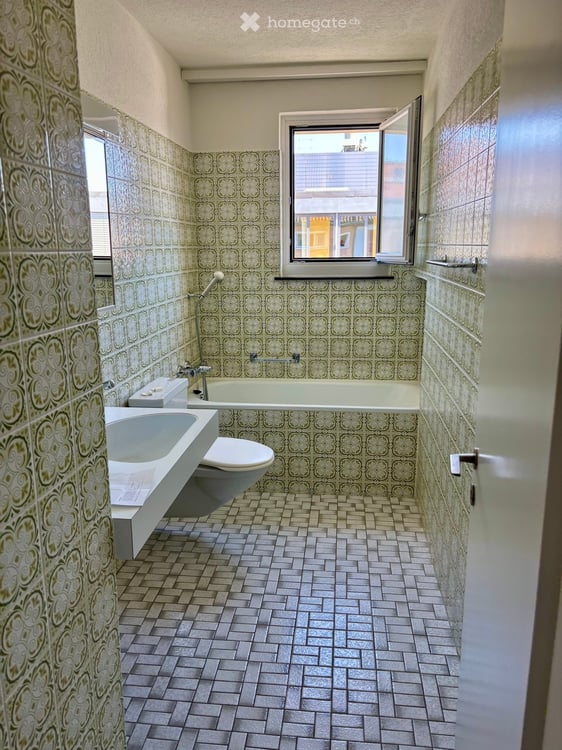 Charmante 2-Zimmerwohnung mit Balkon in Alt-Wiedikon / Binz 6