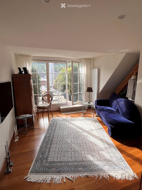 Attraktive 2,5 Zimmer-Dachwohnung