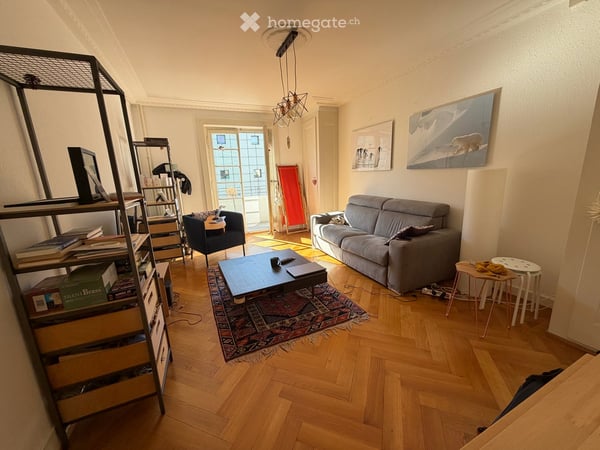 2 pièces à Genève : grande chambre, salon, cuisine équipée et salle de bain + Garage fermé 1
