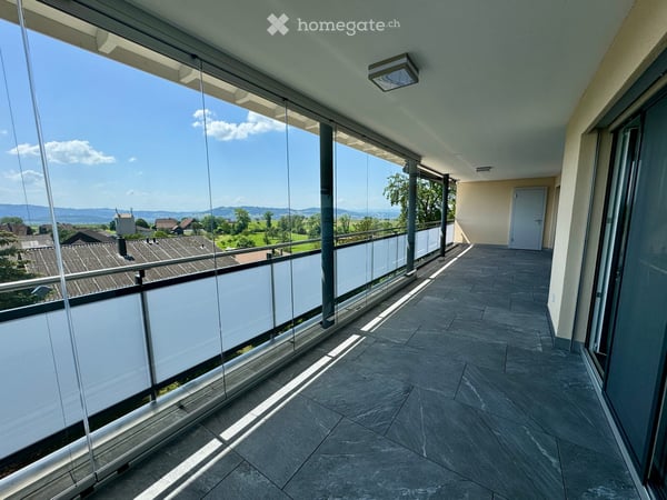 Moderne 5.5-Zimmerwohnung mit 33.5 m² Balkon 6