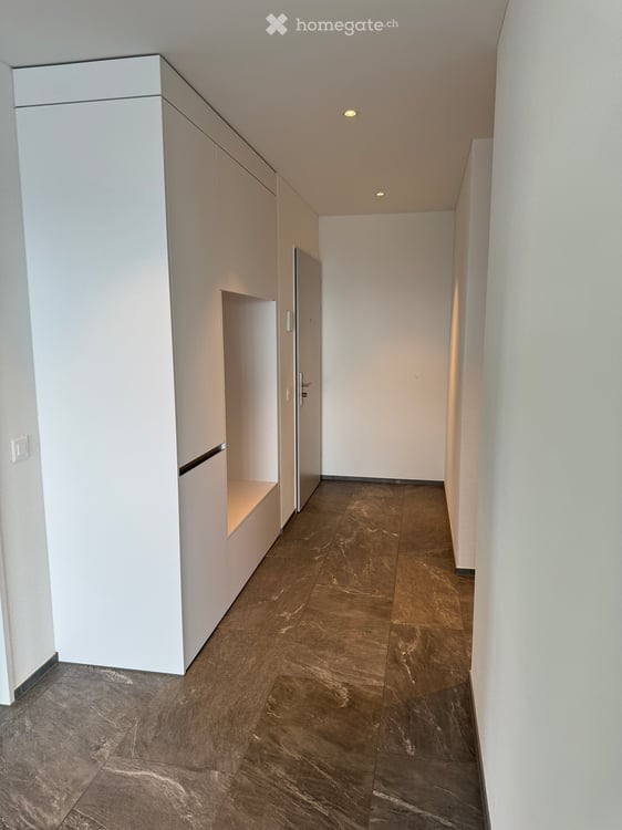 Moderne 5.5-Zimmerwohnung mit 33.5 m² Balkon 2