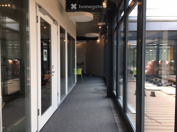 Surfaces commerciales et bureaux modulables dans un emplacement d’affaires attractif à Étoy 2
