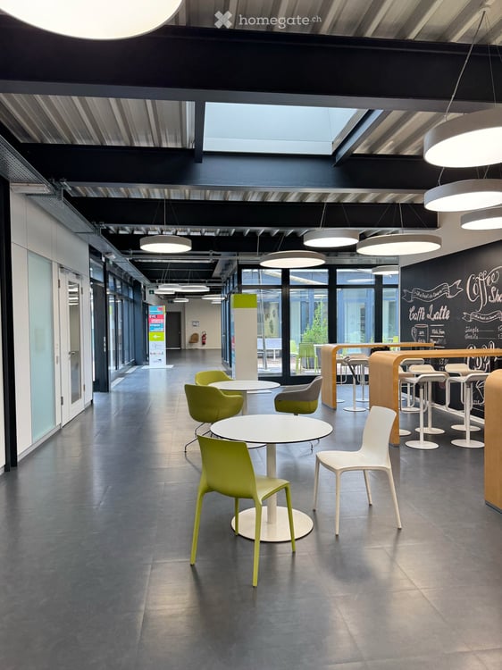 Surfaces commerciales et bureaux modulables dans un emplacement d’affaires attractif à Étoy 8