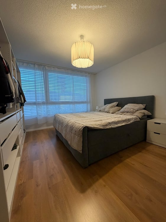 Dein neues Zuhause in Biel: 4.5-Zimmer-Wohnung mit Loggia und eigenem Waschturm 4