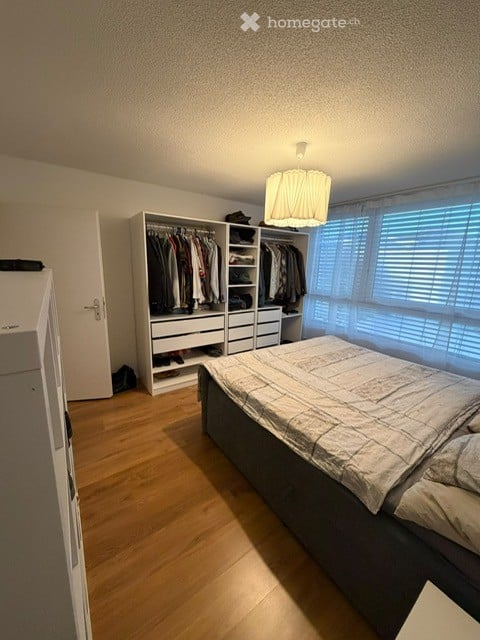 Dein neues Zuhause in Biel: 4.5-Zimmer-Wohnung mit Loggia und eigenem Waschturm 5