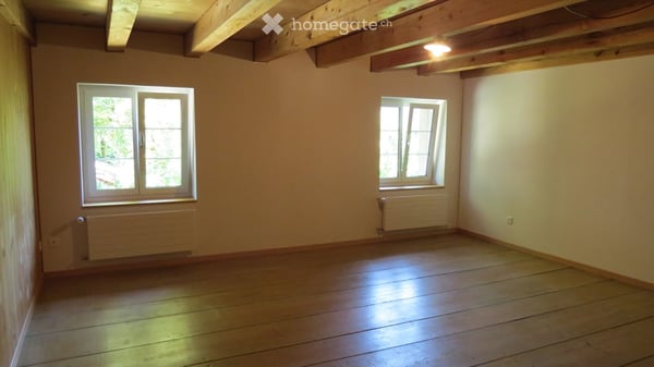 Grosszügige 6.5-Zimmer-Maisonette-Wohnung in umgebauten Bauherrnhaus in Volken 17