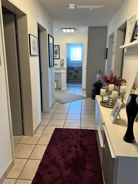 Attraktive Wohnung an ruhiger Lage in Wollerau