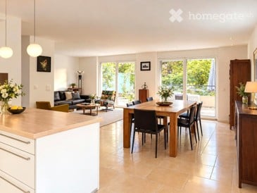 Semi-detached villa with large private garden and mountain view 4