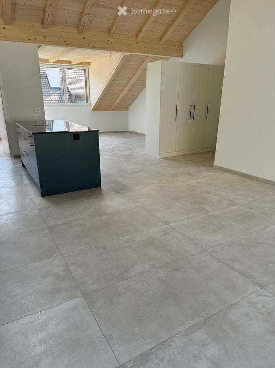 Dachwohnung in Siglistorf 9
