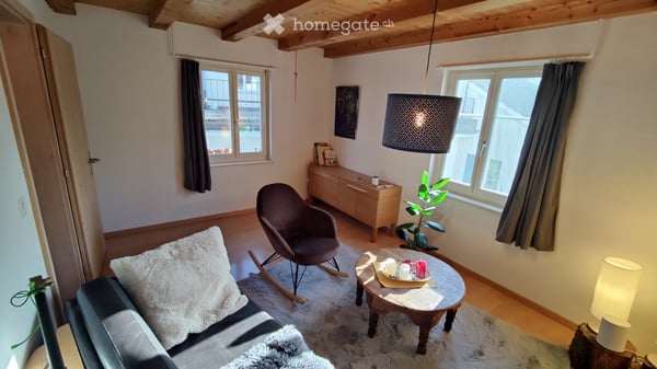 Nachmieter:In ab 10.12. gesucht, gemütliche Maisonette Wohnung in Stäfa 2