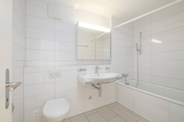 An sonniger Toplage direkt am Waldrand eine 2.5-Zimmerwohnung zu vermieten 7