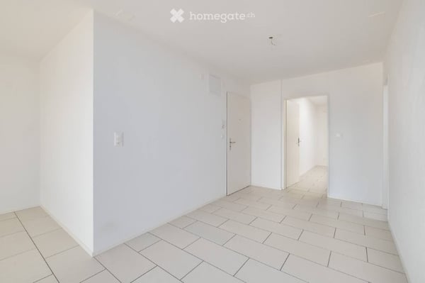 An sonniger Toplage direkt am Waldrand eine 2.5-Zimmerwohnung zu vermieten 8