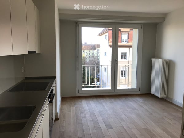 Im Zentrum von Altstetten - lichtdurchflutete 3.5-Zimmerwohnung mit Balkon zu vermieten 3