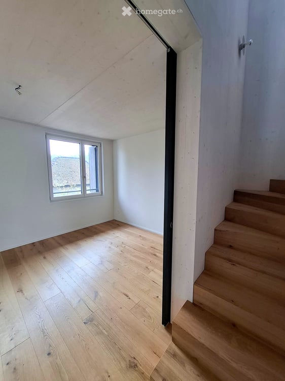 Erstvermietung 4.5 Zimmer-Wohnung in Doppeleinfamilienhaus mit Garten 11
