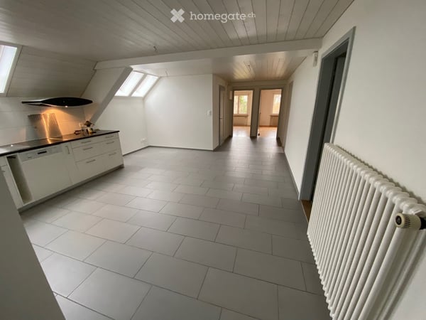 Charmante 3.5 Zimmer Dachwohnung im ländlichen Thalheim an der Thur 6