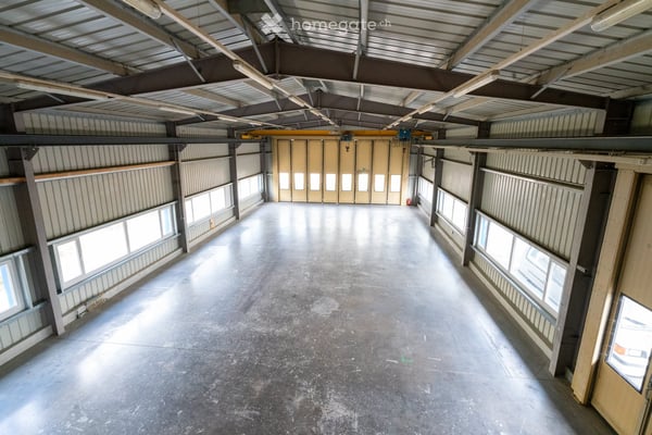 Gewerbehalle 735 m² mit über 1'500 m² Aussenfläche in Dietlikon / befristet bis Q3/28 4
