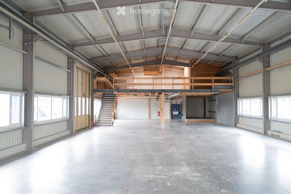 Gewerbehalle 735 m² mit über 1'500 m² Aussenfläche in Dietlikon / befristet bis Q3/28 5