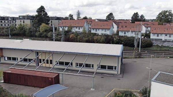 Gewerbehalle 735 m² mit über 1'500 m² Aussenfläche in Dietlikon / befristet bis Q3/28 3