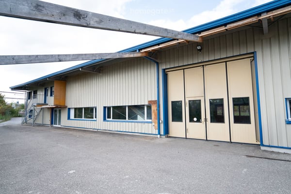 Gewerbehalle 735 m² mit über 1'500 m² Aussenfläche in Dietlikon / befristet bis Q3/28 9