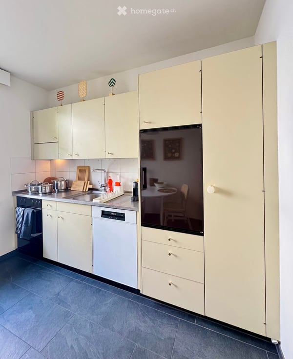 Exklusiv möblierte 1-Zimmerwohnung im St. Alban-Quartier 6