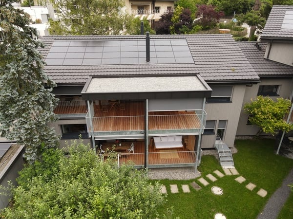 Moderne 2.5-Zi- und 2 Zi-Wohnung mit Balkon in Wettswil 2