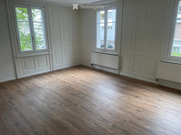 Sehr schöne, 2024 renovierte Altbau- 2-Zimmerwohnung mit Sitzplatzbenützung in Traumgarten 5