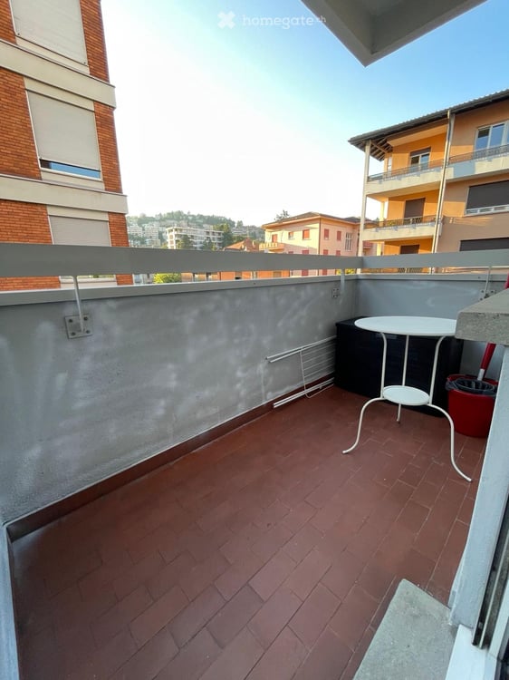 Stanza in un appartamento condiviso a Lugano 4
