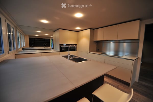 Exklusive 8-Zimmerattikamaisonnettewohnung 4