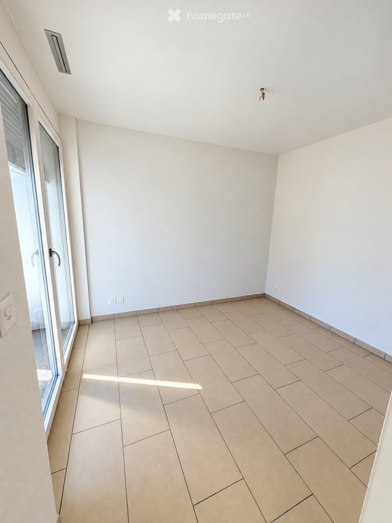 Charmant 2.5 pièces récent avec joli balcon à Martigny 6