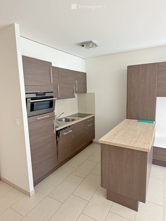 Charmant 2.5 pièces récent avec joli balcon à Martigny 2