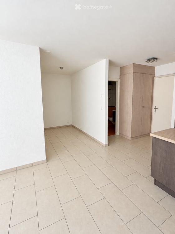 Charmant 2.5 pièces récent avec joli balcon à Martigny 8