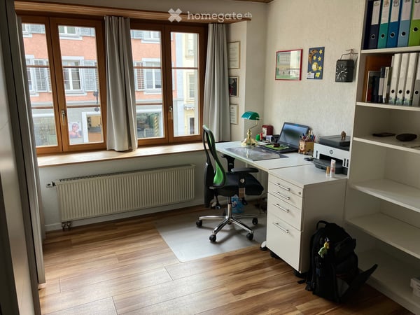 Zentral gelegene 3.5 Zimmer-Wohnung in der Zofinger Altstadt 4