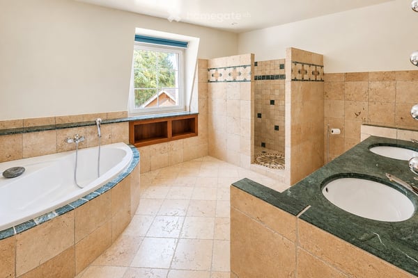 Rare – Belle villa de maître avec piscine et parc de 4’000 m² 8