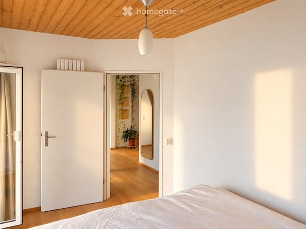 Stilvoll renovierte 2.5-Zimmer-Dachwohnung, ca. 80m2 5