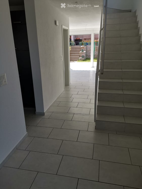 5.5-Zimmer-Doppeleinfamilienhaus mit grossem Garten, 3 Bädern und Fussbodenheizung in Mägenwil 5