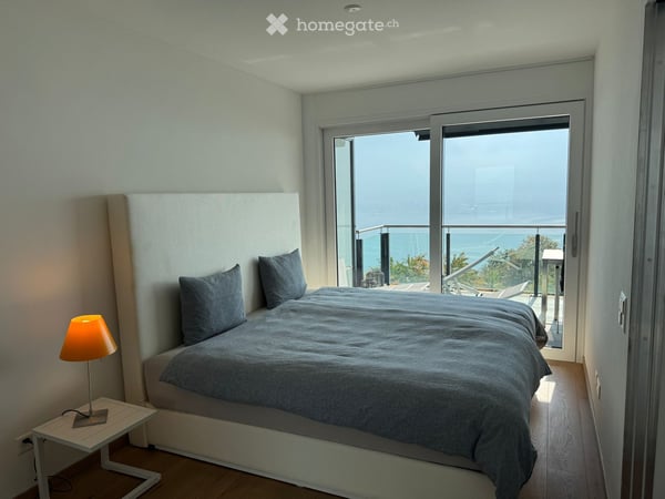 Möbilierte 2.5 Zimmerwohnung mit Top Aussicht 6