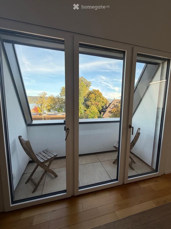 Nachmieter gesucht für Dachwohnung in Kilchberg ZH 4