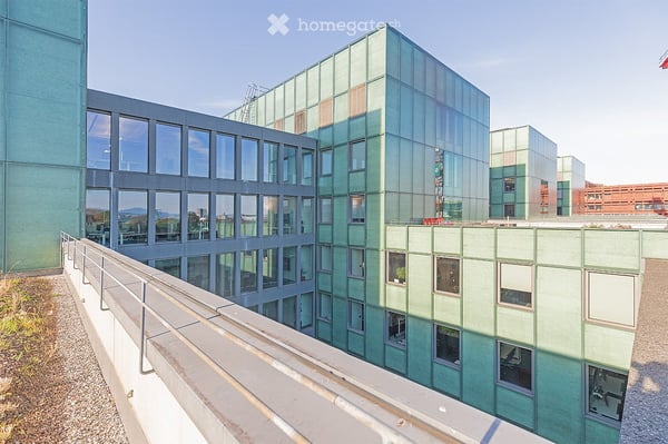 Einstellhallenplatz am Peter Merian-Haus 19