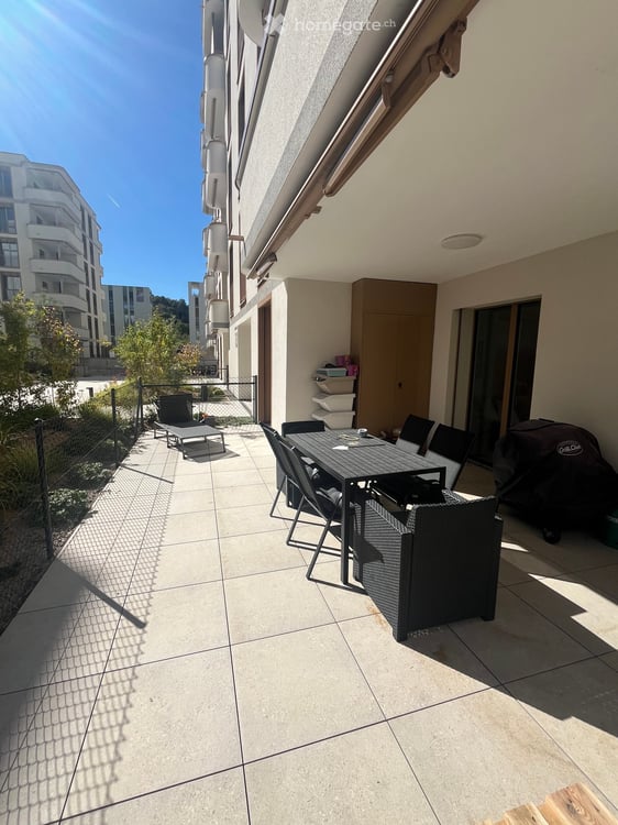 Reprise de bail – 2.5 pces neuf avec immense terrasse privative à Marly