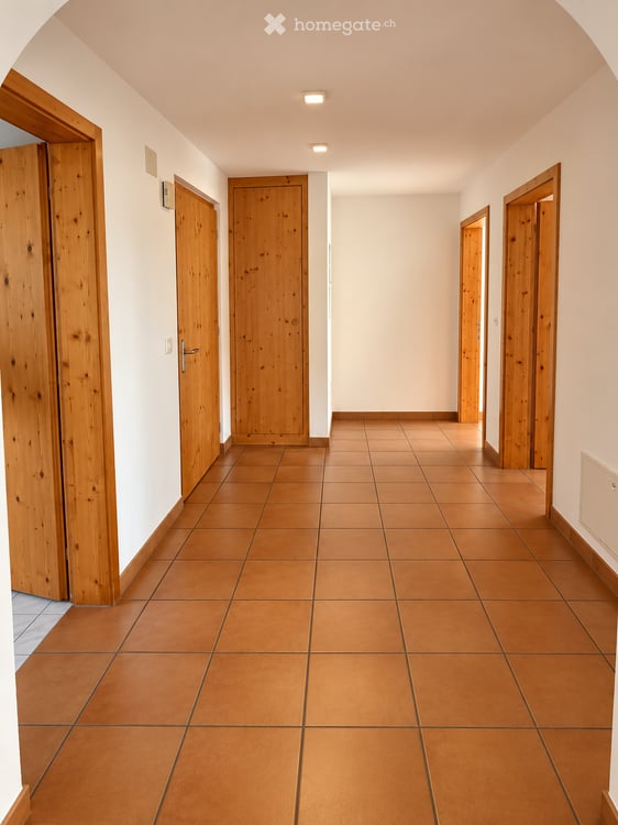 Schöne, helle 4½-Zimmer-Wohnung in Ilanz – ab sofort verfügbar 3