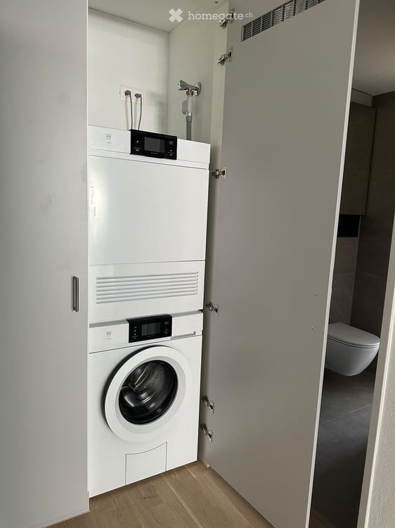 Moderne 3.5-Zimmer-Neubauwohnung 8