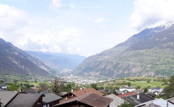 6 Zimmer Wohnung in Ried-Brig mit bester Aussicht 2