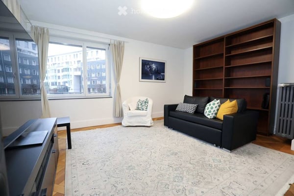 Helle 2.5 Zimmer Wohnung nähe Sihlcity 12