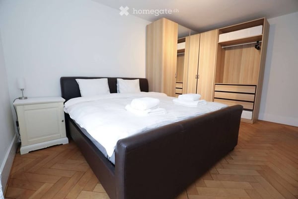 Helle 2.5 Zimmer Wohnung nähe Sihlcity 31