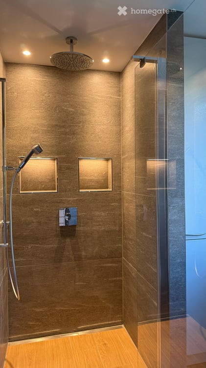2026 Totalrenovierte 3 1/2-Zimmer-Wohnung 21