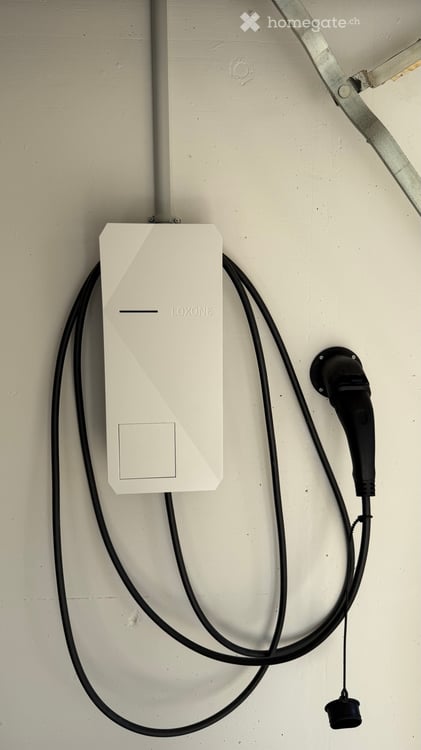 2026 Totalrenovierte 3 1/2-Zimmer-Wohnung 24