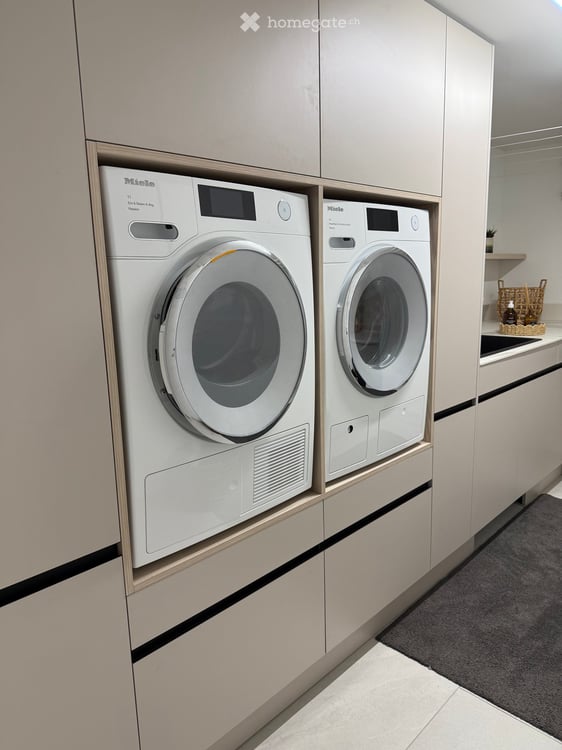 Exklusive 4.5-Zimmer-Villa mit Einliegerwohnung in Zumikon 10