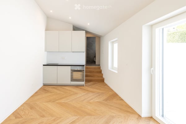 Exklusive 4.5-Zimmer-Villa mit Einliegerwohnung in Zumikon 5